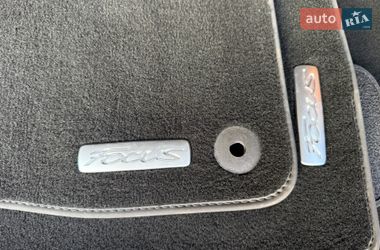 Хетчбек Ford Focus 2011 в Калуші