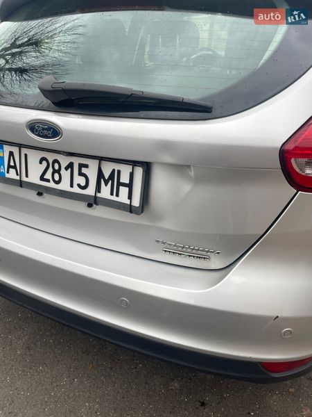 Хэтчбек Ford Focus 2015 в Киеве