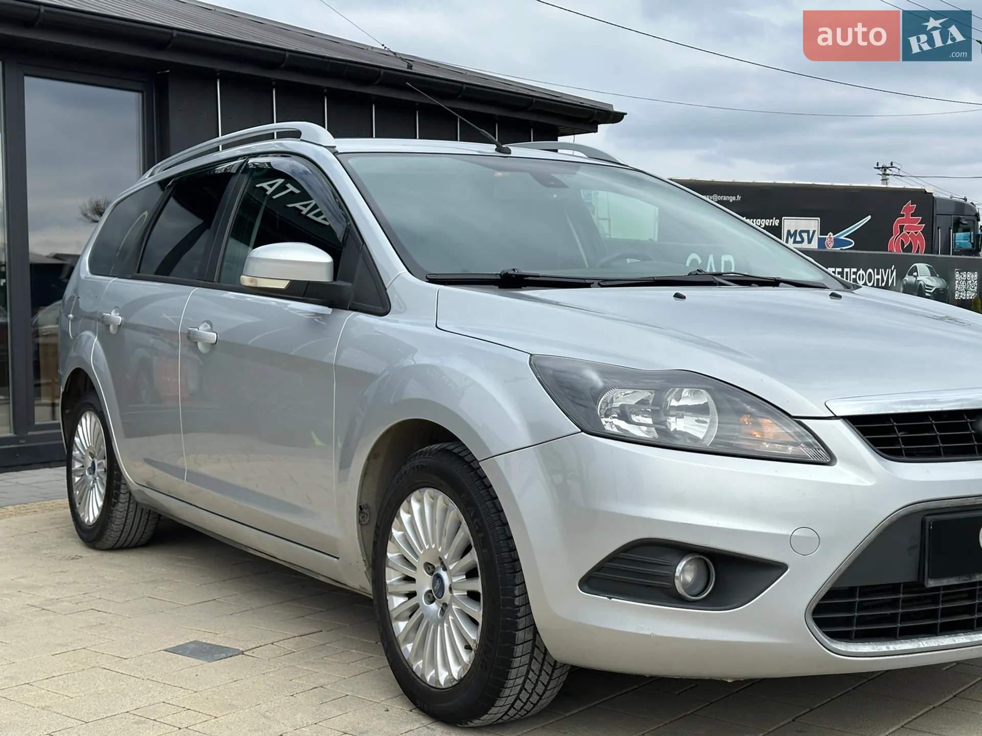 2010 Ford Focus - мініатюра 3