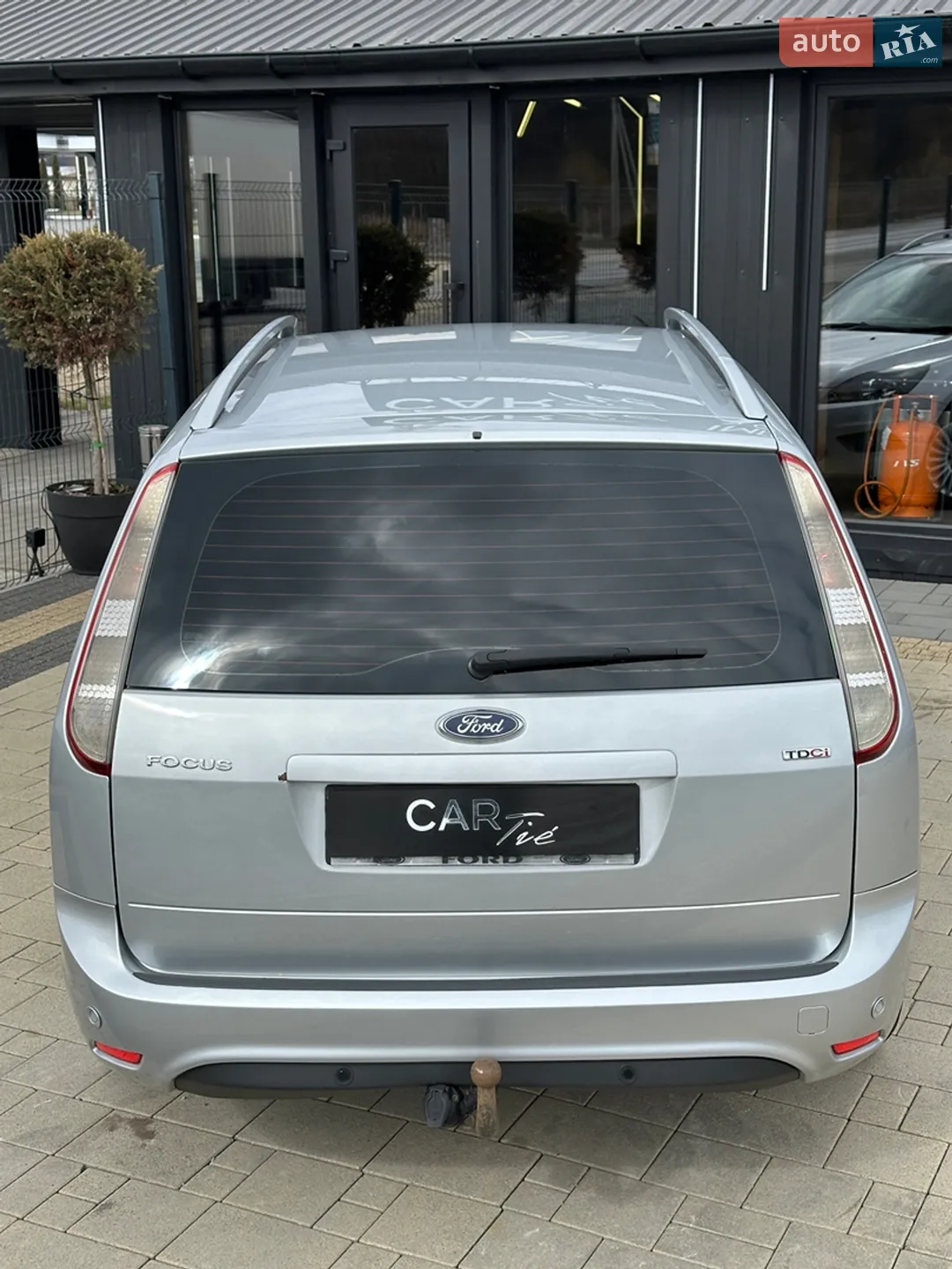 2010 Ford Focus - мініатюра 10