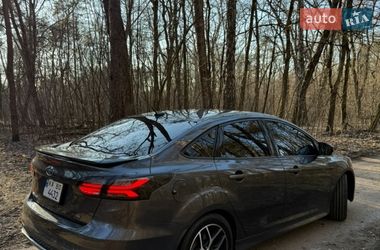 Седан Ford Focus 2016 в Києві