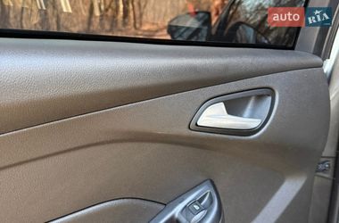 Седан Ford Focus 2016 в Києві