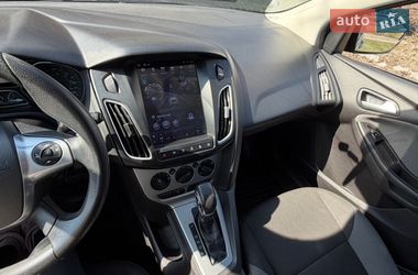 Хэтчбек Ford Focus 2014 в Харькове