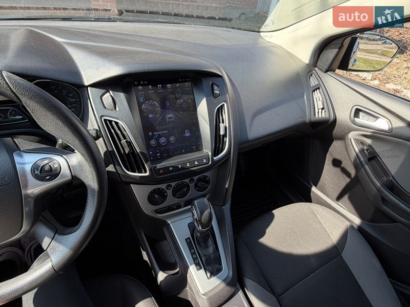 Хэтчбек Ford Focus 2014 в Харькове