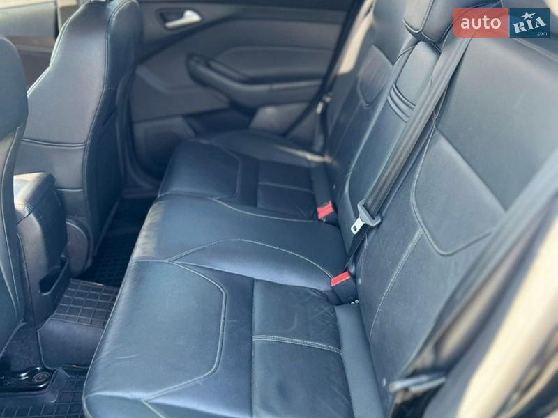 Седан Ford Focus 2015 в Тернополі фото 26 Седан Ford Focus 2015 в Тернополі