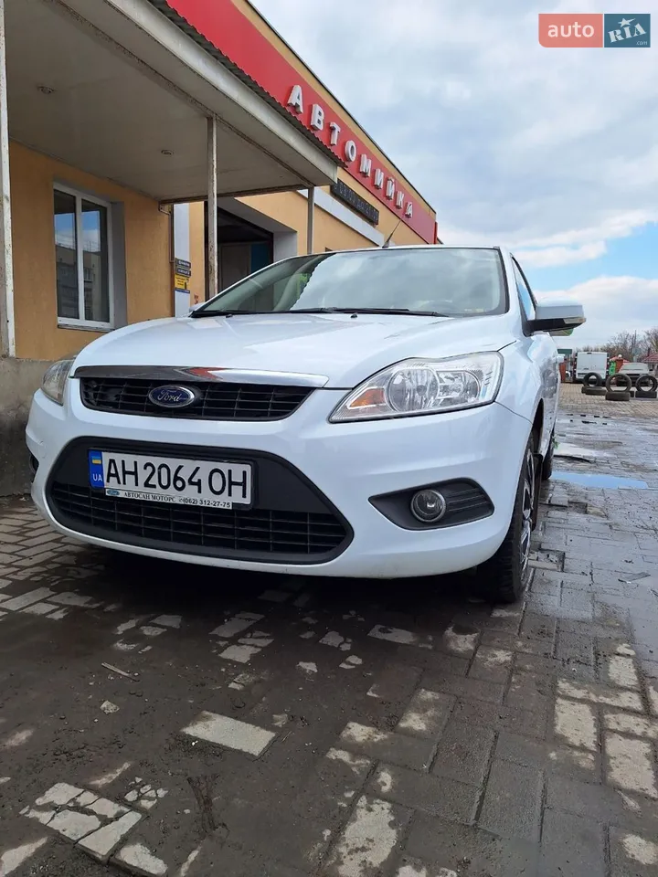 2010 Ford Focus - мініатюра 19