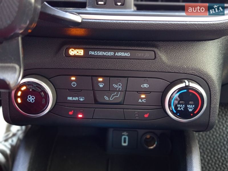 Универсал Ford Focus 2018 в Киеве фото 5 Универсал Ford Focus 2018 в Киеве