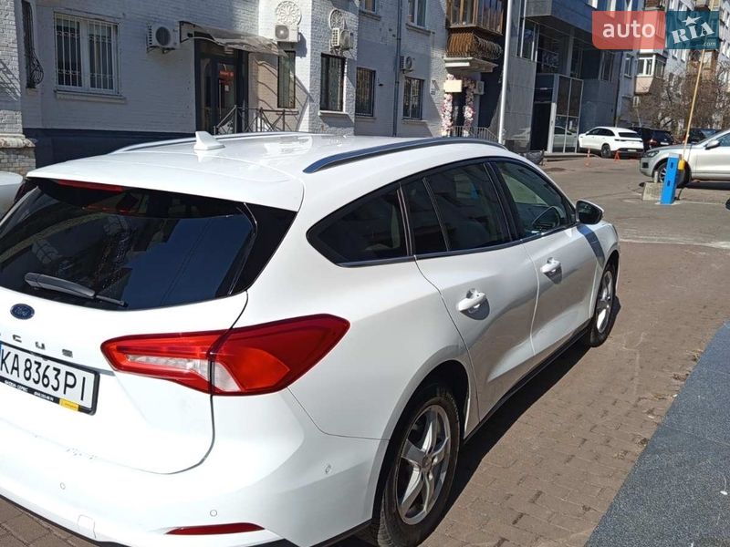 Универсал Ford Focus 2018 в Киеве фото 16 Универсал Ford Focus 2018 в Киеве