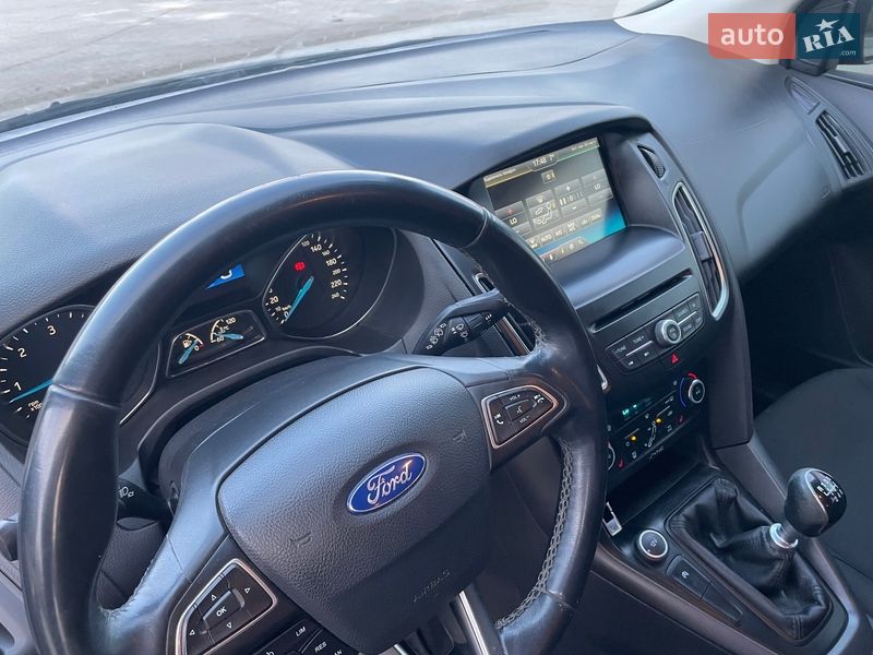 Універсал Ford Focus 2015 в Золочеві