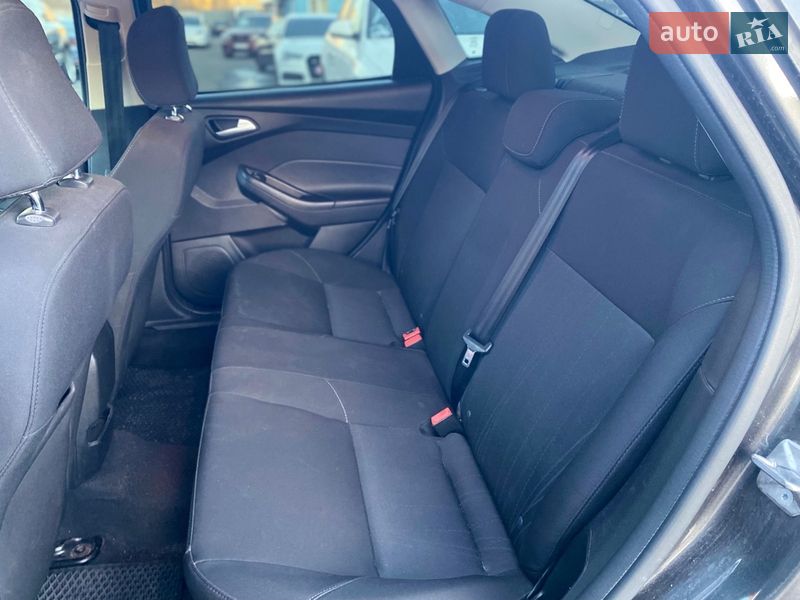 Седан Ford Focus 2017 в Киеве фото 20 Седан Ford Focus 2017 в Киеве