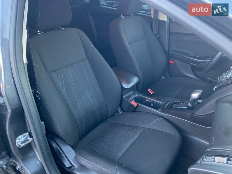 Седан Ford Focus 2017 в Киеве фото 22 Седан Ford Focus 2017 в Киеве