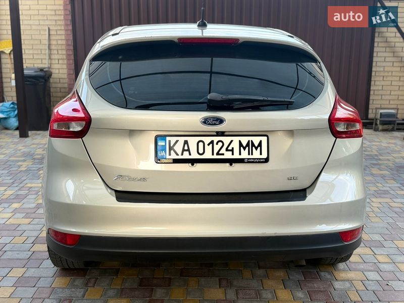 Хетчбек Ford Focus 2015 в Дніпрі
