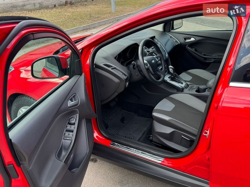 Хэтчбек Ford Focus 2011 в Киеве