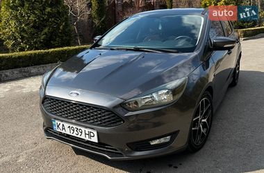 Хэтчбек Ford Focus 2015 в Ровно