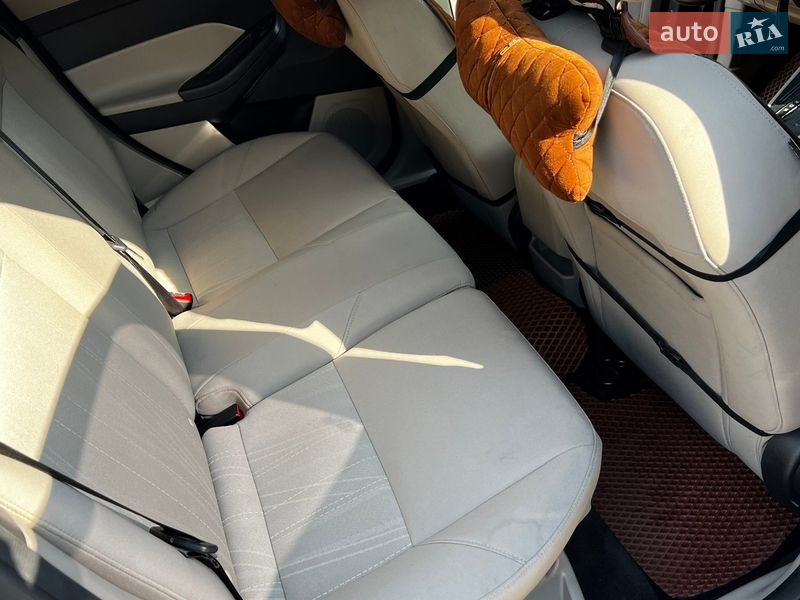 Хетчбек Ford Focus 2015 в Києві фото 42 Хетчбек Ford Focus 2015 в Києві