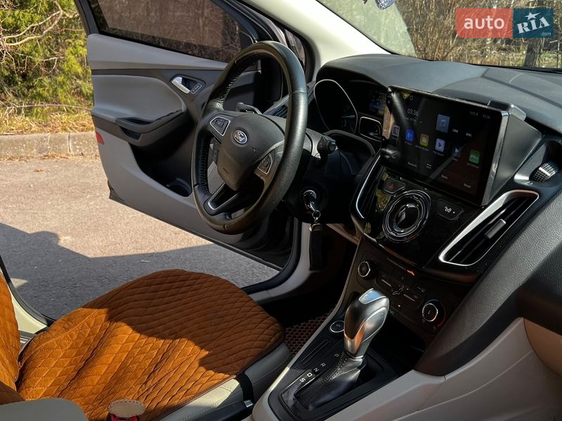 Хетчбек Ford Focus 2015 в Києві фото 47 Хетчбек Ford Focus 2015 в Києві