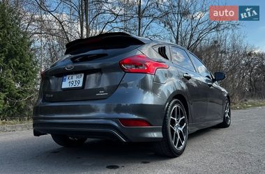 Хэтчбек Ford Focus 2015 в Ровно