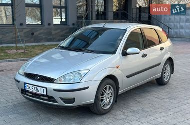 Хэтчбек Ford Focus 2002 в Ровно