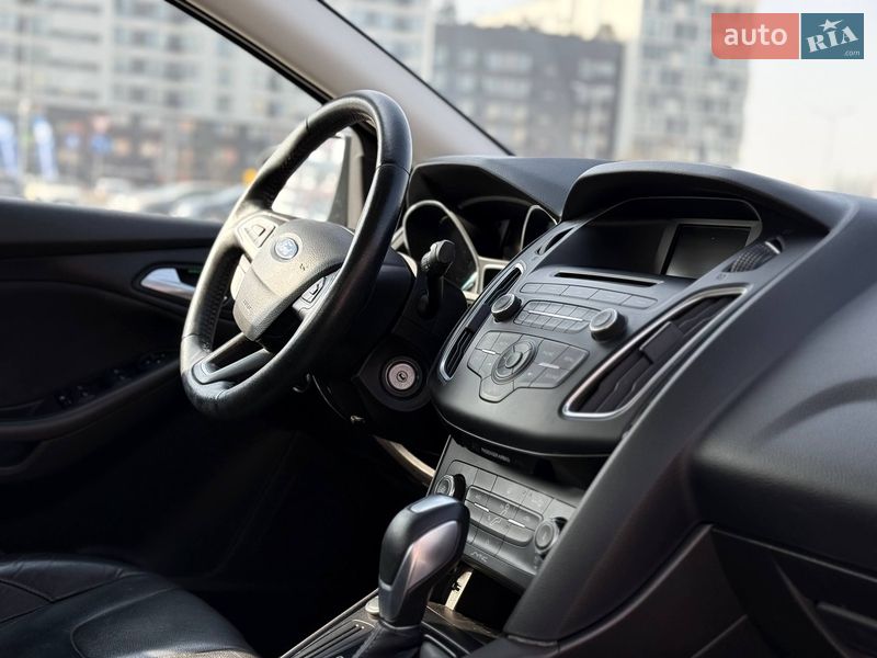 Седан Ford Focus 2015 в Львове