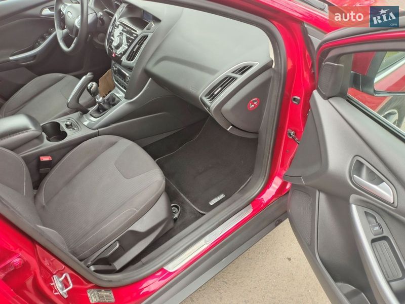 Хэтчбек Ford Focus 2011 в Ковеле фото 13 Хэтчбек Ford Focus 2011 в Ковеле
