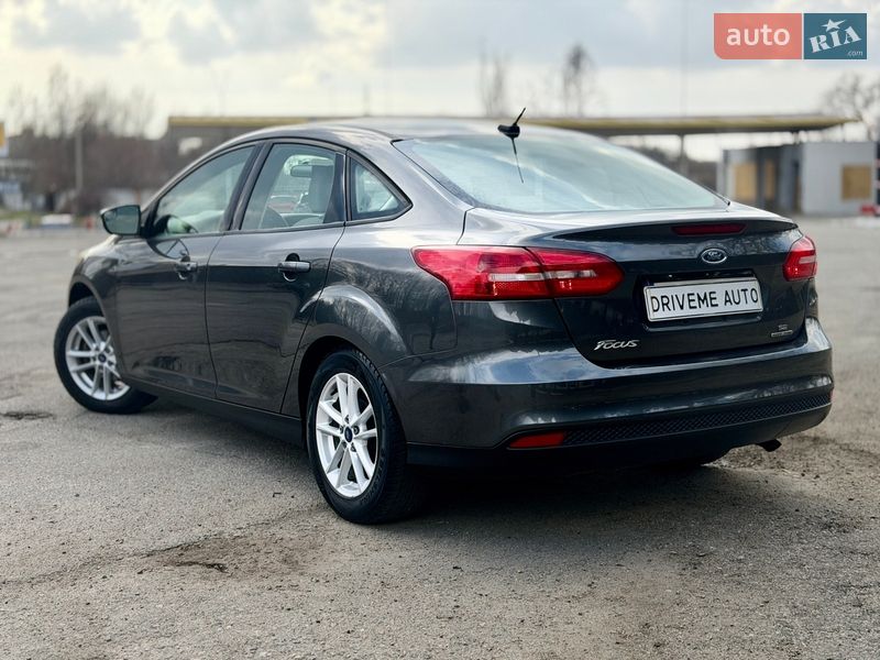 Седан Ford Focus 2014 в Днепре