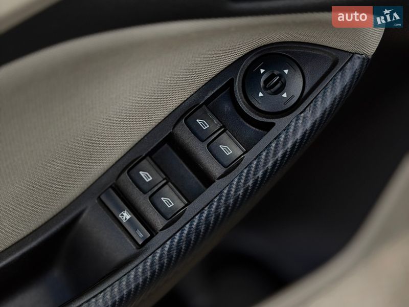 Седан Ford Focus 2014 в Днепре