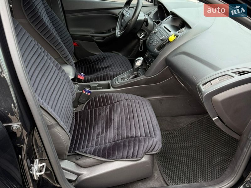 Седан Ford Focus 2015 в Чернигове