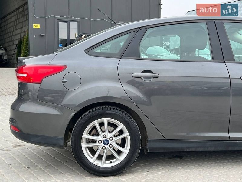Седан Ford Focus 2017 в Львове