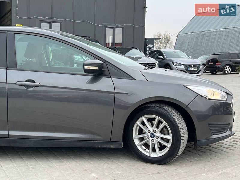 Седан Ford Focus 2017 в Львове