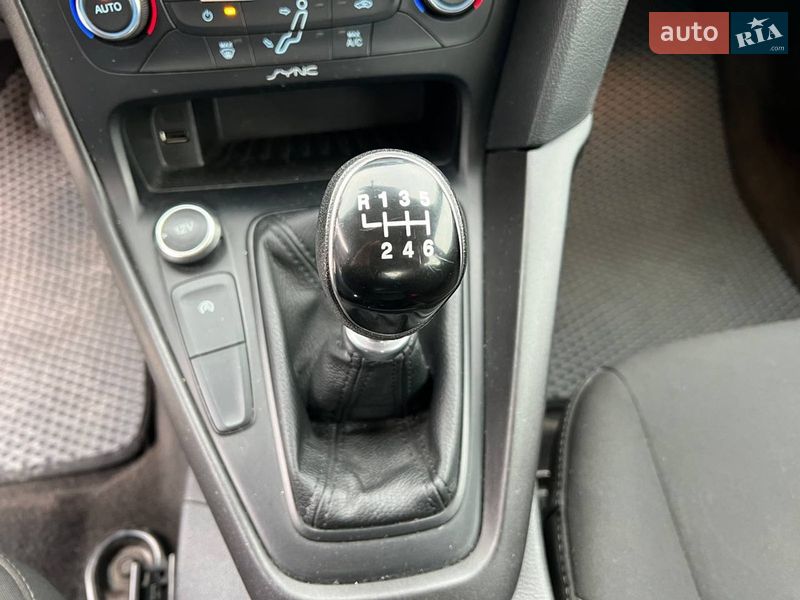 Седан Ford Focus 2017 в Львове