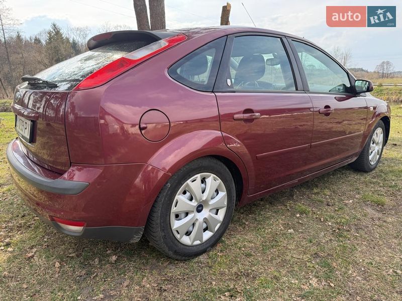 Хетчбек Ford Focus 2005 в Києві фото 2 Хетчбек Ford Focus 2005 в Києві