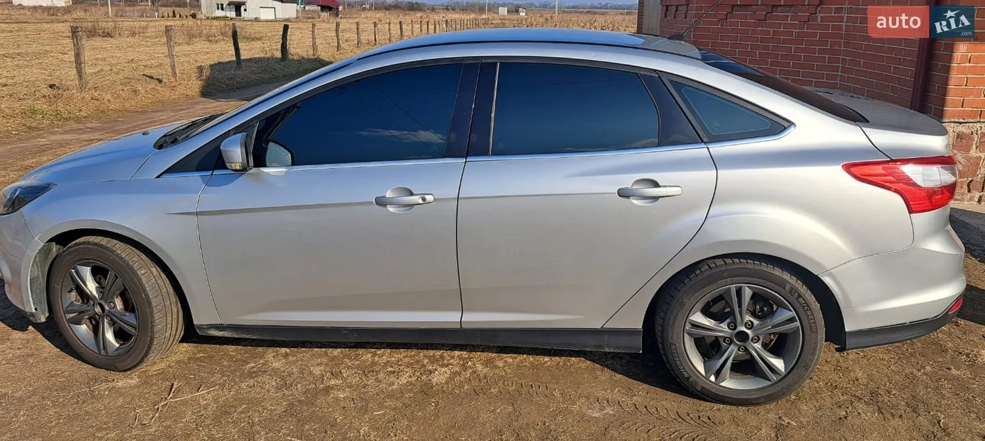 2011 Ford Focus - мініатюра 2