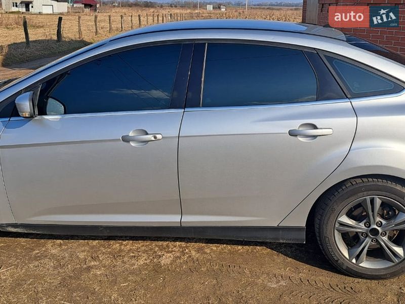 Седан Ford Focus 2011 в Киеве