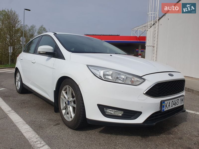Хетчбек Ford Focus 2015 в Дніпрі
