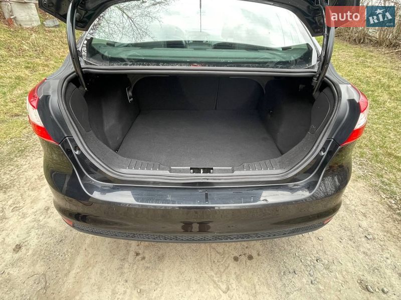 Седан Ford Focus 2013 в Звенигородці фото 21 Седан Ford Focus 2013 в Звенигородці