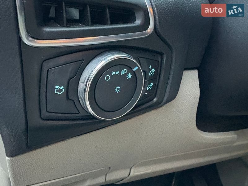 Хэтчбек Ford Focus 2013 в Луцке фото 12 Хэтчбек Ford Focus 2013 в Луцке