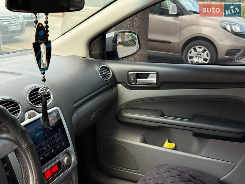 Хетчбек Ford Focus 2011 в Миколаєві