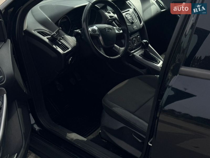 Хетчбек Ford Focus 2011 в Умані фото 8 Хетчбек Ford Focus 2011 в Умані