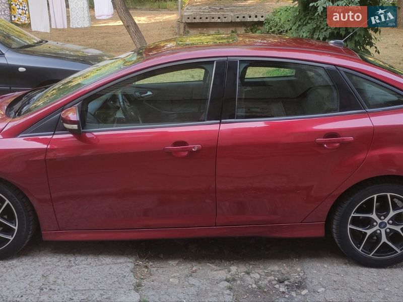 Седан Ford Focus 2015 в Запоріжжі