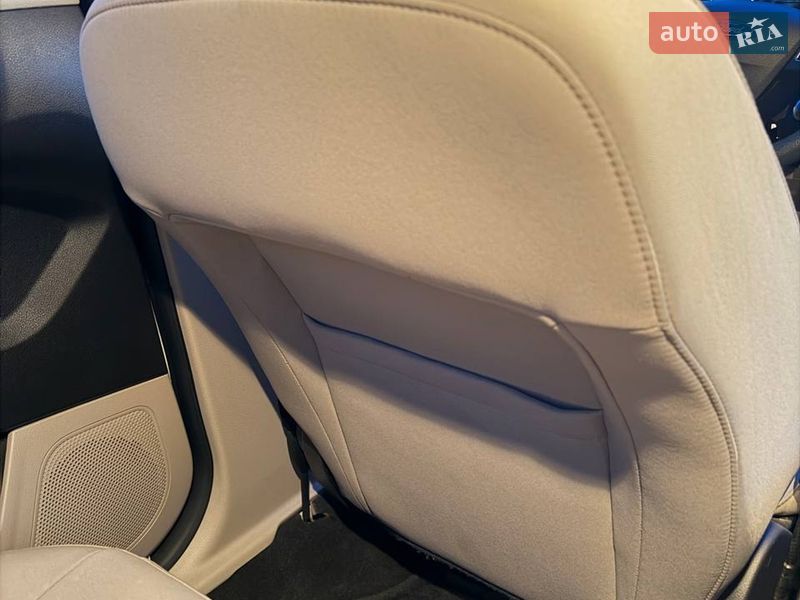 Седан Ford Focus 2015 в Днепре