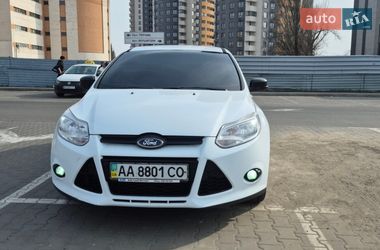 Хэтчбек Ford Focus 2014 в Киеве