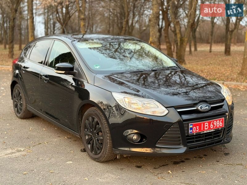 Хетчбек Ford Focus 2011 в Володимирі фото 3 Хетчбек Ford Focus 2011 в Володимирі