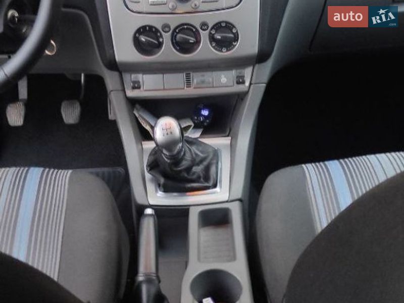 Універсал Ford Focus 2008 в Люботині фото 10 Універсал Ford Focus 2008 в Люботині
