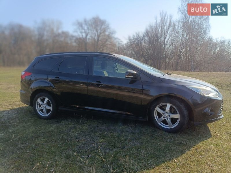 Универсал Ford Focus 2013 в Чернигове фото 8 Универсал Ford Focus 2013 в Чернигове