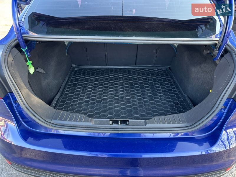 Седан Ford Focus 2013 в Гадячі фото 17 Седан Ford Focus 2013 в Гадячі