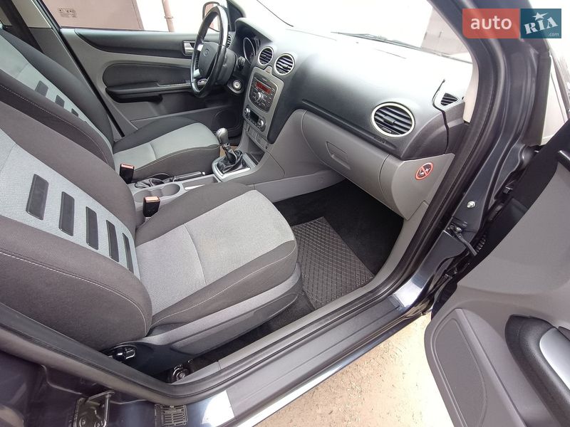 Универсал Ford Focus 2010 в Ровно фото 16 Универсал Ford Focus 2010 в Ровно