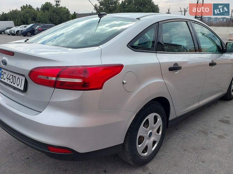 Седан Ford Focus 2017 в Днепре
