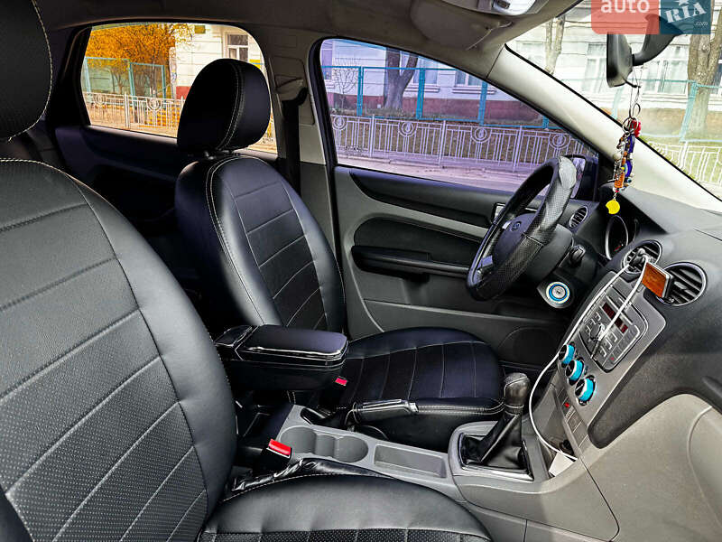 Хэтчбек Ford Focus 2008 в Киеве фото 28 Хэтчбек Ford Focus 2008 в Киеве