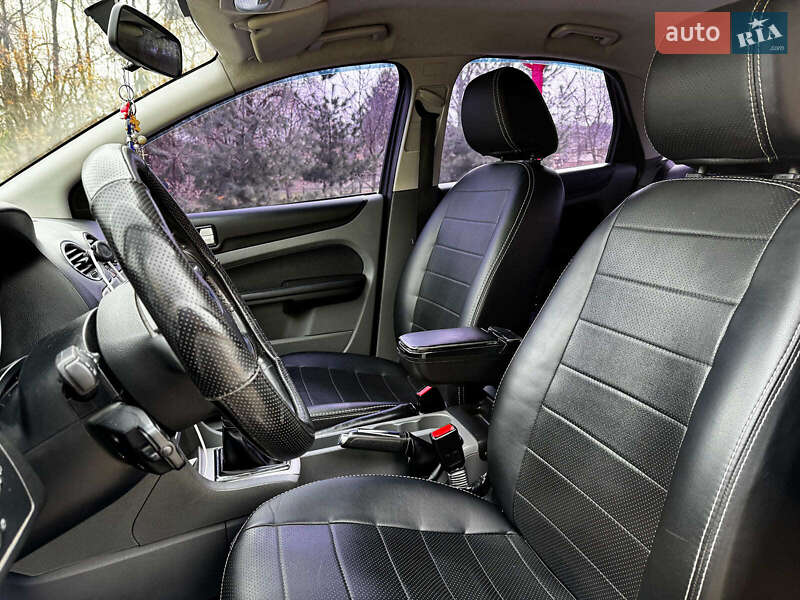 Хэтчбек Ford Focus 2008 в Киеве фото 19 Хэтчбек Ford Focus 2008 в Киеве