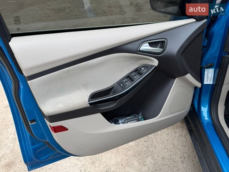 Хетчбек Ford Focus 2012 в Золотоноші